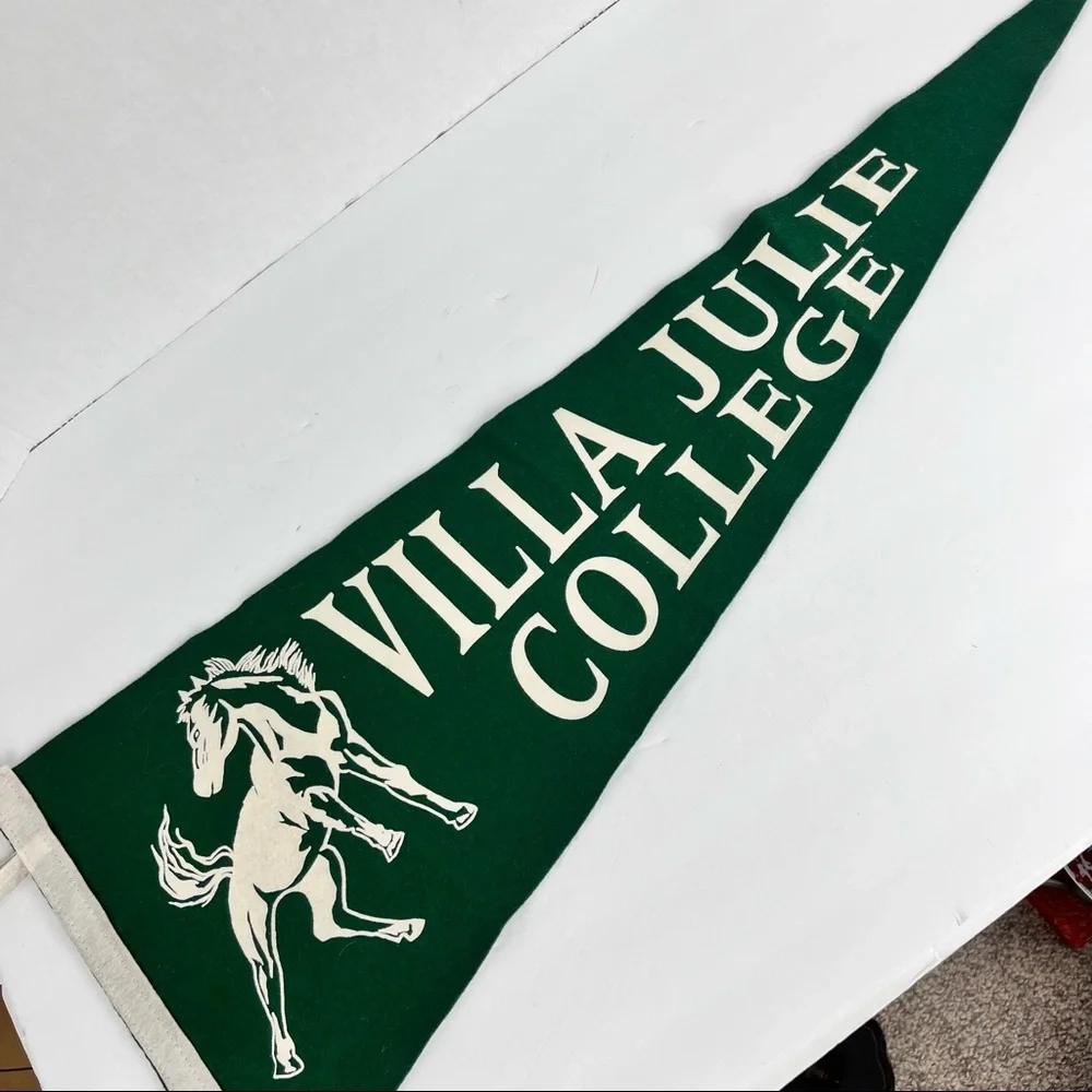 Villa Julie College Green Felt Pennant - White Lettering